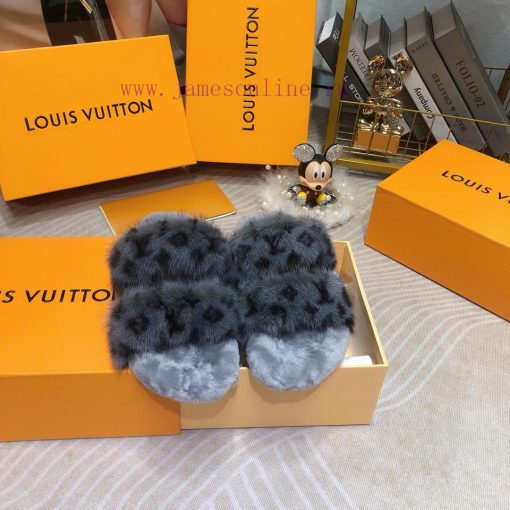 L Donkey brand mink fur slippers are officially released simultaneously. Super cute fur slipltbqtmrn