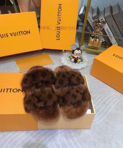 L Donkey brand mink fur slippers are officially released simultaneously. Super cute fur slipr9rqv7j8