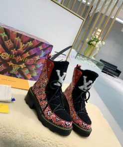 LV Top Quality L+Vfw20 New Arrival~Lvjia Autumn/Winter Fur Integrated Short BootsBeaubourg a3mnf2ae9