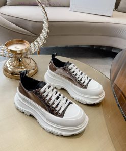 Metal surfaceTop quality, inspection free products withAlexander McQueen's new canvas seriesf3d5byda