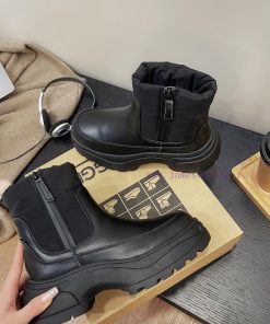 Are you still wearing bulky Korean down women's snow boots? Why not give this pair of super c4lxztk6