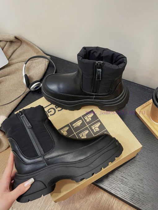 Are you still wearing bulky Korean down women's snow boots? Why not give this pair of super c4lxztk6