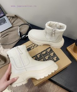 Are you still wearing bulky Korean down women's snow boots? Why not give this pair of super do0vlgc0