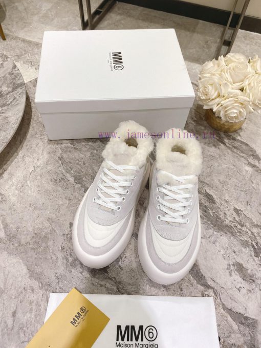 Maison Margiela ®  New autumn and winter model MM6 thick soled height increasing fur low top3fnew739 - Image 2