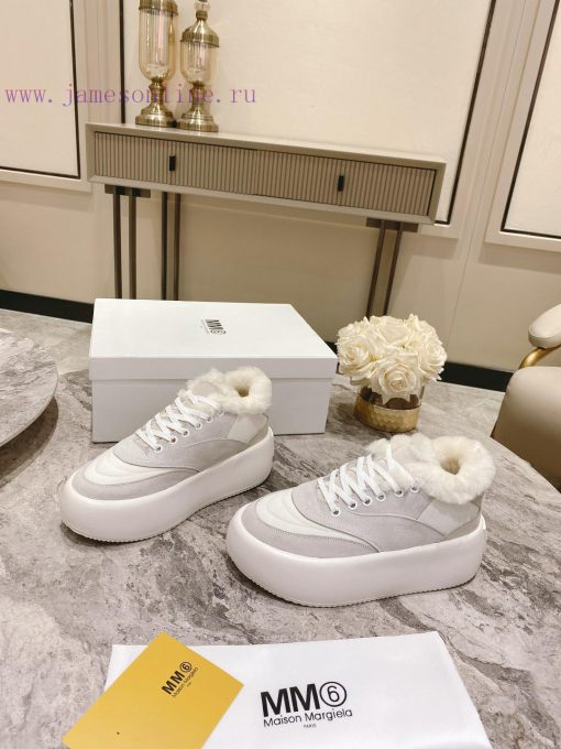 Maison Margiela ®  New autumn and winter model MM6 thick soled height increasing fur low top3fnew739 - Image 6