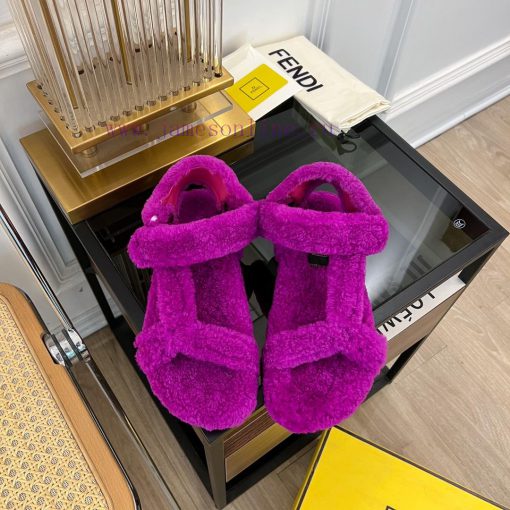 FENDI | 2023 𝐬𝐬FDfendi x Skims collaboration popular hairy sandals series 〰Developed in the km3mmphr