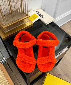 FENDI | 2023 𝐬𝐬FDfendi x Skims collaboration popular hairy sandals series 〰Developed in the qt4pwjrh