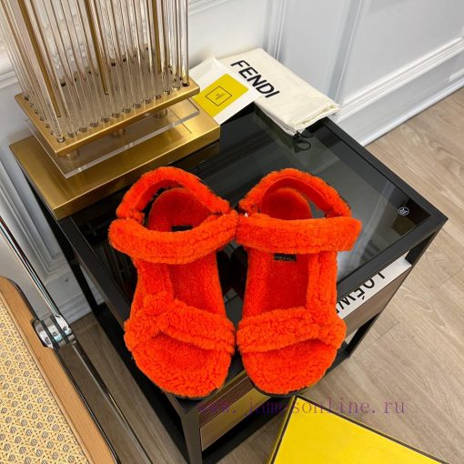 FENDI | 2023 𝐬𝐬FDfendi x Skims collaboration popular hairy sandals series 〰Developed in the qt4pwjrh