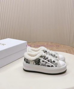 Dior 23ss Autumn/Winter Latest Newcomer Casual Embroidered Thick soled Fury Shoes Fashionablb19f1cgf