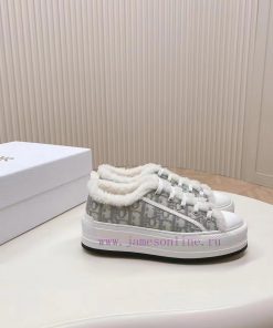 Dior 23ss Autumn/Winter Latest Newcomer Casual Embroidered Thick soled Fury Shoes Fashionabl7jxje5e9