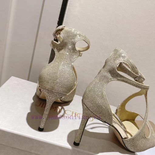 Jimmy Choo's custom-made high-heeled sandals in the Paris window showcase are of the highest1xskm8zb - Image 7