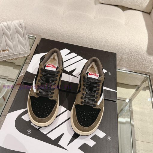 WoolAir Jordan 1 Mid Autumn/Winter Mid Top SneakersAJ's classic shoe style remains unchangedmrcdkfcp - Image 2