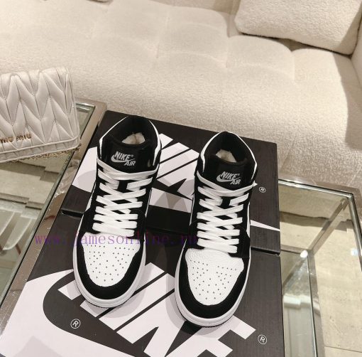 WoolAir Jordan 1 Mid Autumn/Winter Mid Top SneakersAJ's classic shoe style remains unchanged51nxqy27 - Image 2