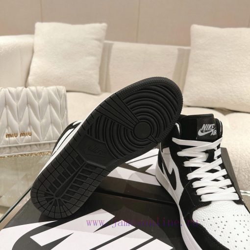 WoolAir Jordan 1 Mid Autumn/Winter Mid Top SneakersAJ's classic shoe style remains unchanged51nxqy27 - Image 10
