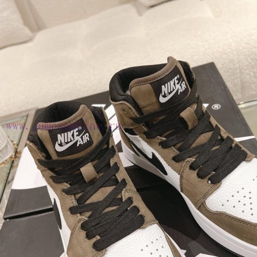WoolAir Jordan 1 Mid Autumn/Winter Mid Top SneakersAJ's classic shoe style remains unchangedq6t5kfr7 - Image 7
