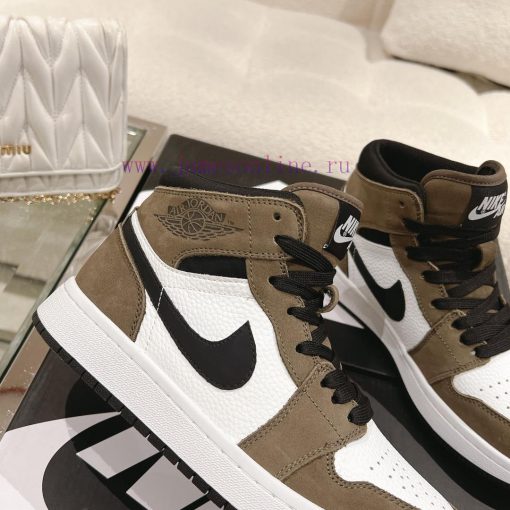 WoolAir Jordan 1 Mid Autumn/Winter Mid Top SneakersAJ's classic shoe style remains unchangedq6t5kfr7 - Image 9