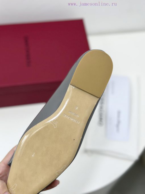 SF salvatore Ferraga * o Ferragamo's new vara patent leather bow small square toe single sho7u70y6yn - Image 10