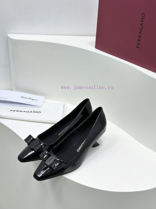 SF salvatore Ferraga * o Ferragamo's new vara patent leather bow small square toe single shoktgmxi0c - Image 2