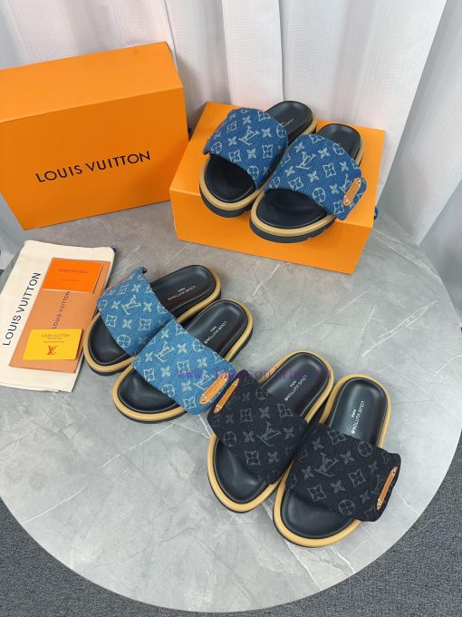 LV Lv brand L Home 2023 popular embossed logo embossed cool slippers. This Pool Pillow Comfoucuhquj5 - Image 2