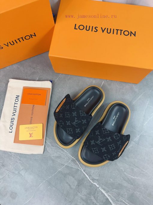 LV Lv brand L Home 2023 popular embossed logo embossed cool slippers. This Pool Pillow Comfoucuhquj5 - Image 4
