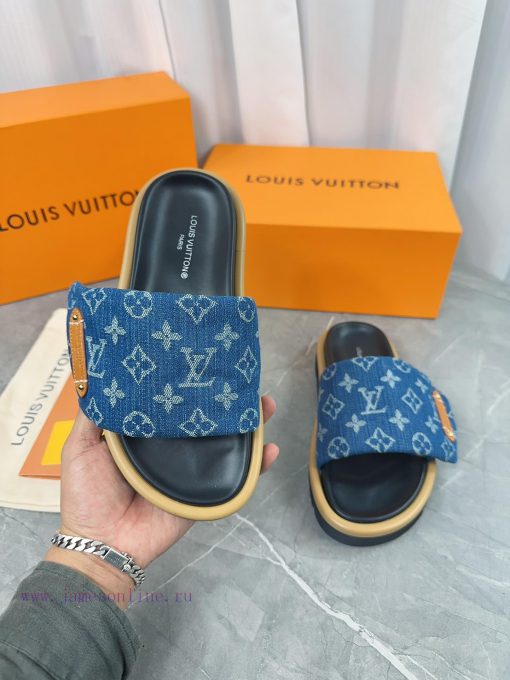LV Lv brand L Home 2023 popular embossed logo embossed cool slippers. This Pool Pillow Comfo60votjyr - Image 10