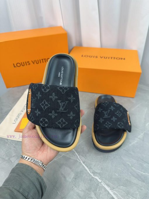 LV Lv brand L Home 2023 popular embossed logo embossed cool slippers. This Pool Pillow Comfoucuhquj5 - Image 8