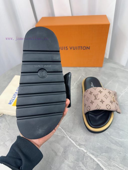 LV Lv brand L Home 2023 popular embossed logo embossed cool slippers. This Pool Pillow Comfoyrwhxiwf - Image 5