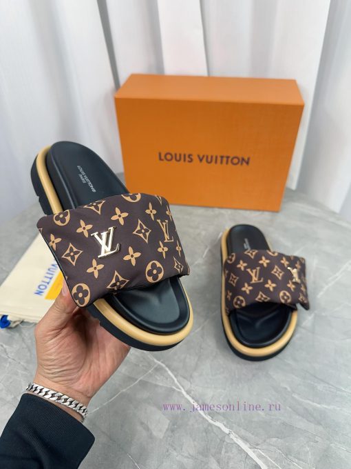LV Lv brand L Home 2023 popular embossed logo embossed cool slippers. This Pool Pillow Comfof46slvka - Image 5