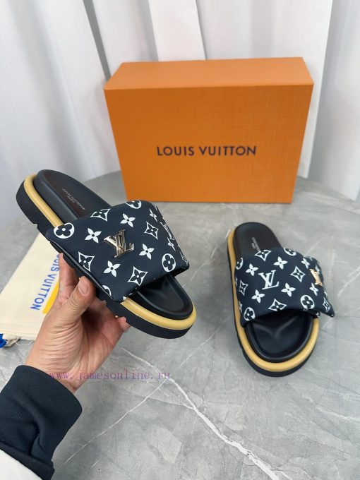 LV Lv brand L Home 2023 popular embossed logo embossed cool slippers. This Pool Pillow Comfolyer5llb - Image 4