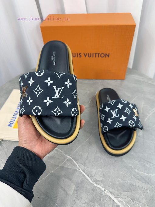 LV Lv brand L Home 2023 popular embossed logo embossed cool slippers. This Pool Pillow Comfolyer5llb - Image 5