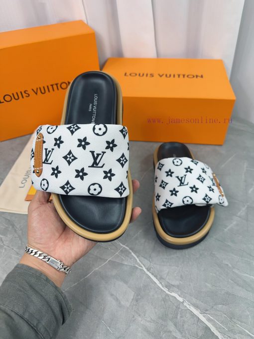 LV Lv brand L Home 2023 popular embossed logo embossed cool slippers. This Pool Pillow Comfo5lur8a21 - Image 6
