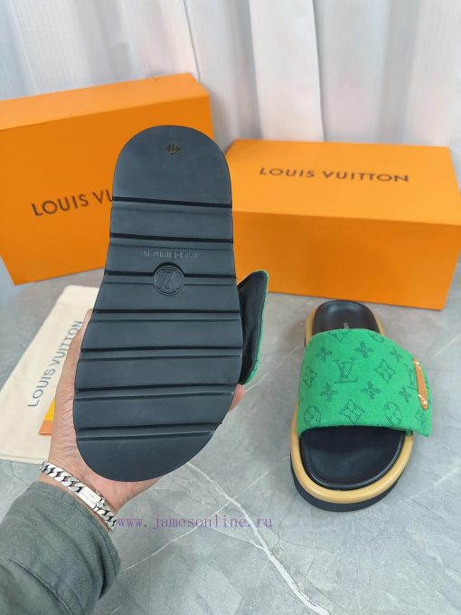 LV Lv brand L Home 2023 popular embossed logo embossed cool slippers. This Pool Pillow Comfoiszjxnly - Image 6