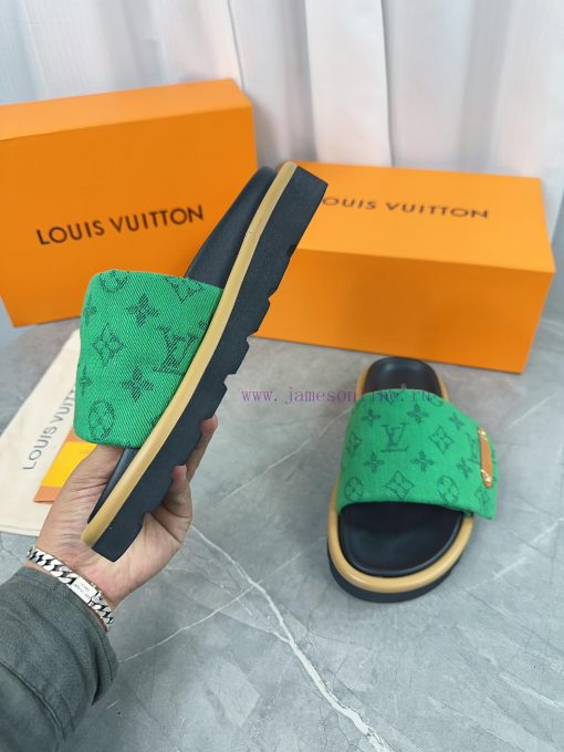 LV Lv brand L Home 2023 popular embossed logo embossed cool slippers. This Pool Pillow Comfoiszjxnly - Image 7