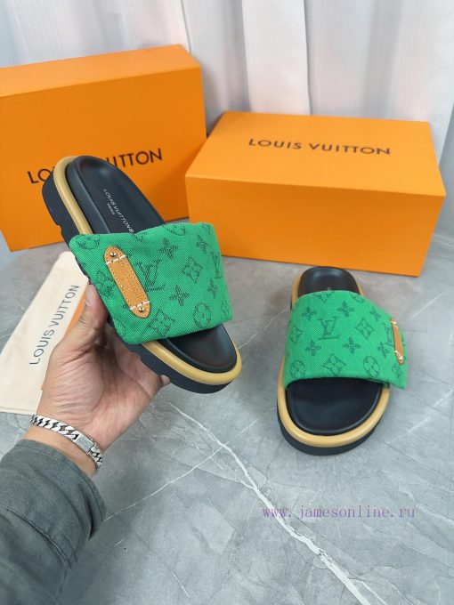 LV Lv brand L Home 2023 popular embossed logo embossed cool slippers. This Pool Pillow Comfoiszjxnly - Image 8