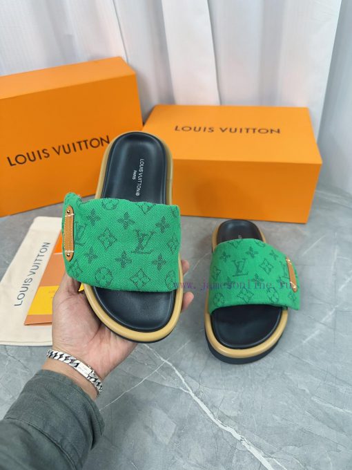 LV Lv brand L Home 2023 popular embossed logo embossed cool slippers. This Pool Pillow Comfoiszjxnly - Image 9
