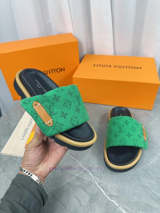 LV Lv brand L Home 2023 popular embossed logo embossed cool slippers. This Pool Pillow Comfoiszjxnly - Image 10