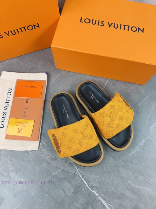 LV Lv brand L Home 2023 popular embossed logo embossed cool slippers. This Pool Pillow Comfoirl5gnah - Image 5