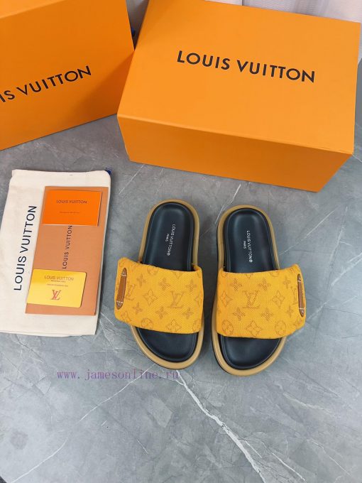 LV Lv brand L Home 2023 popular embossed logo embossed cool slippers. This Pool Pillow Comfoirl5gnah - Image 9