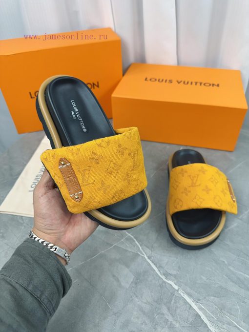 LV Lv brand L Home 2023 popular embossed logo embossed cool slippers. This Pool Pillow Comfoirl5gnah - Image 11