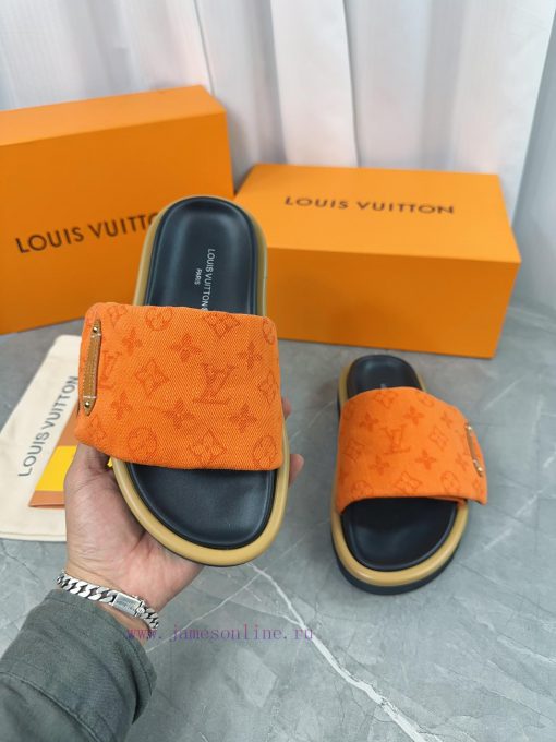 LV Lv brand L Home 2023 popular embossed logo embossed cool slippers. This Pool Pillow Comfo5iqg78sg - Image 7