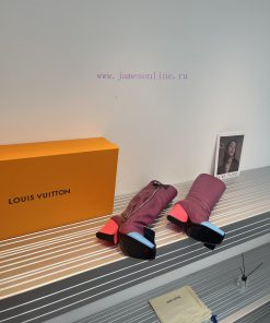 The mostLV FW new long boots,Can be paired with business outfit, a must-have for dinner partnqrmvjvj