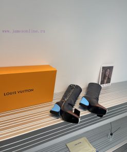 The mostLV FW new long boots,Can be paired with business outfit, a must-have for dinner part796hm9zj