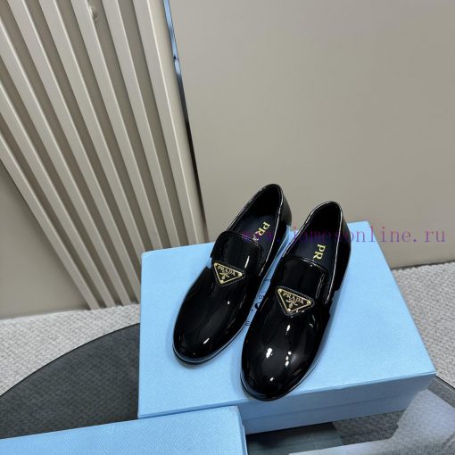 PRADA/Prada "2023 autumn/winter runway show, popular internet celebrity with the same Le Fu wcvh3mp8 - Image 2