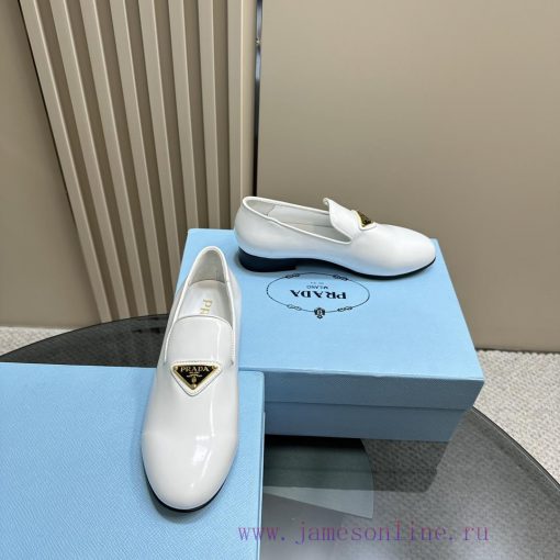 PRADA/Prada "2023 autumn/winter runway show, popular internet celebrity with the same Le Fu ri6flawi - Image 4