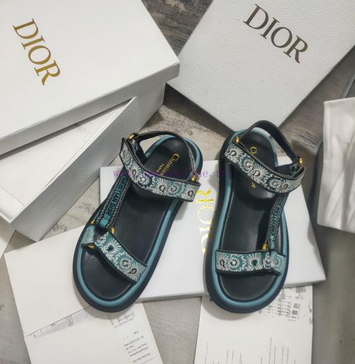 Sandals are a new product in the early spring ready to wear collection of 2024, integrating 36novwa9 - Image 2