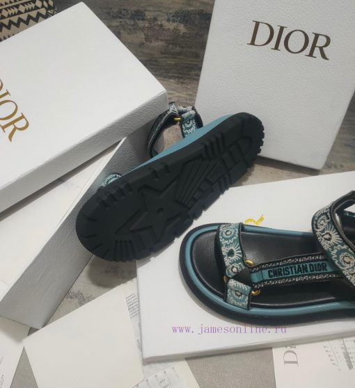 Sandals are a new product in the early spring ready to wear collection of 2024, integrating 36novwa9 - Image 7