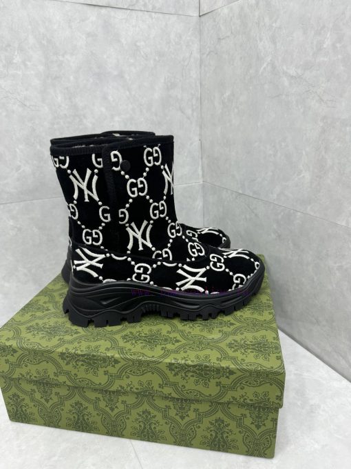 New GucciNY collaboration, winter mid top wool boots, snow bootsThe upper of this mid length9jrzgzv8 - Image 8