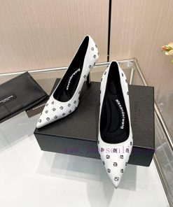 The 2022 new Alexander Wang Alexander King high-heeled shoes are a luxury item for women. Thhpazkzbs