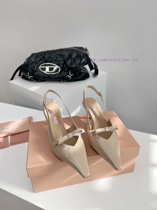 Miumiu 24/Spring/Summer Fashion Style Kitten and Square Head SandalsThe pointed end of the mgcoh9z8s - Image 2