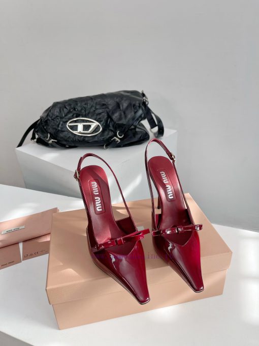 Miumiu 24/Spring/Summer Fashion Style Kitten and Square Head SandalsThe pointed end of the mz3t69u4x - Image 2
